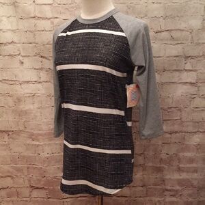 LuLaRoe Randy Baseball Raglan T Black White Gray